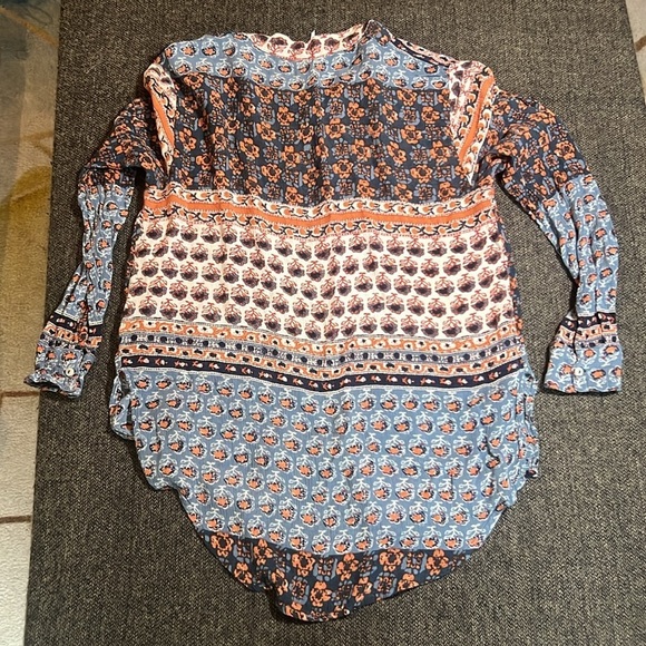 Free People Women’s Boho Patterned Shirt Button Down Crinkle Blouse sz S - Picture 10 of 10